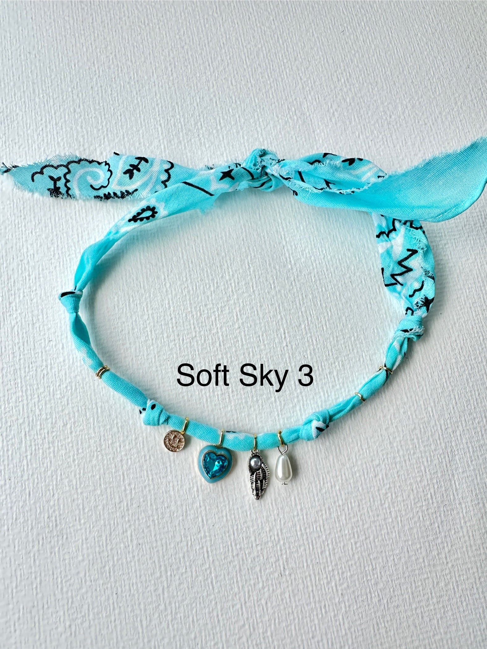 Les Bandanettes- Soft Sky